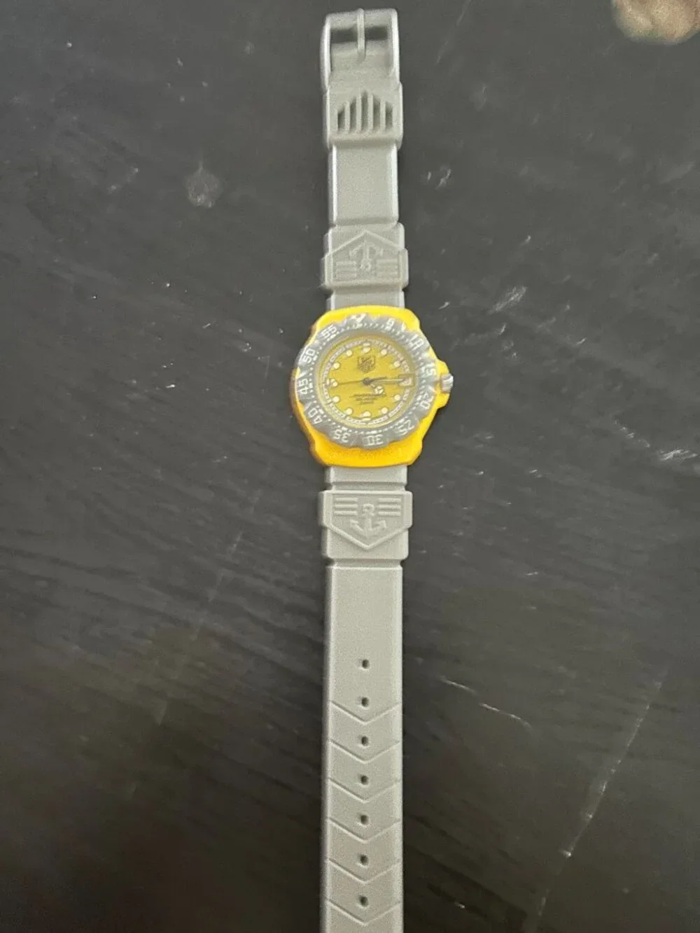 Tag Heuer 35mm Men's Formula 1 Yellow/ Grey Swiss Quartz F1 Watch- Ref: 382.513!